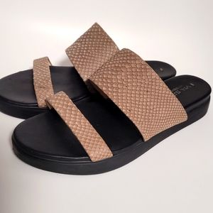 VIa Spiga Carita women's slide flat sandals dark taupe snake skin Size 7.5